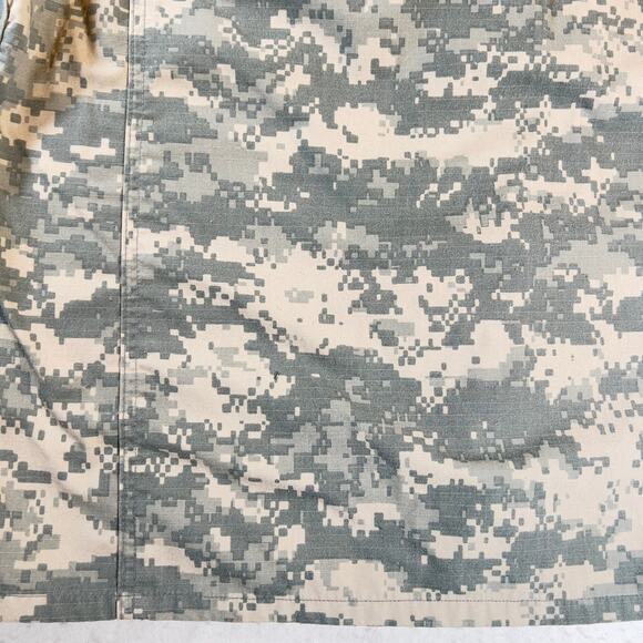 US Military Coat Army Combat Uniform Button Shirt Men Med Reg SP0100-03-D-CA75 - Picture 6 of 12